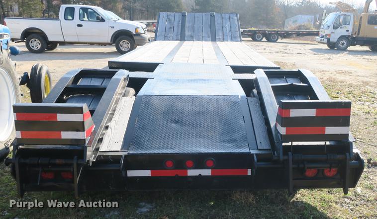 image for item DB8861 1990 Eager Beaver drop deck equipment trailer
