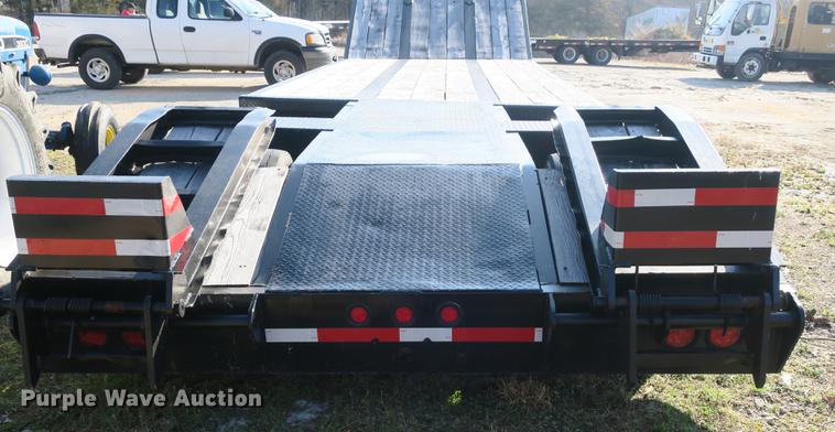 image for item DB8861 1990 Eager Beaver drop deck equipment trailer
