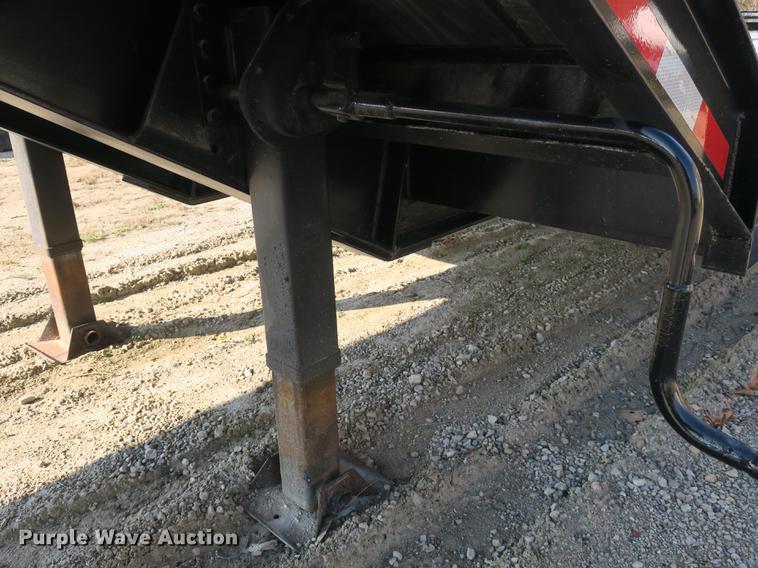 image for item DB8861 1990 Eager Beaver drop deck equipment trailer