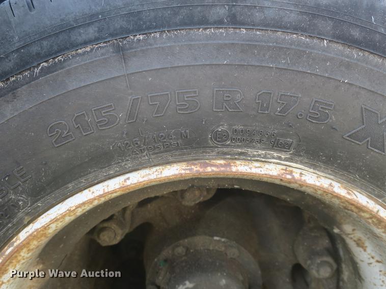 image for item DB8861 1990 Eager Beaver drop deck equipment trailer