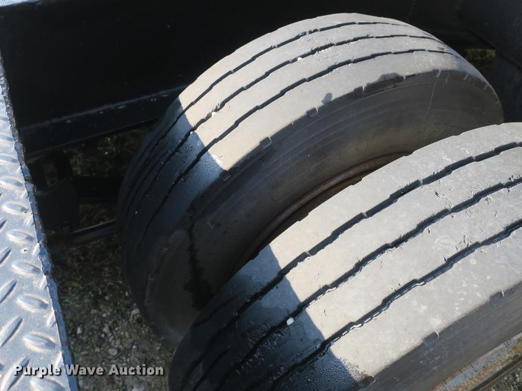 image for item DB8861 1990 Eager Beaver drop deck equipment trailer