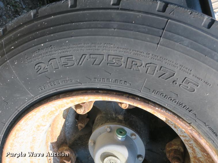 image for item DB8861 1990 Eager Beaver drop deck equipment trailer