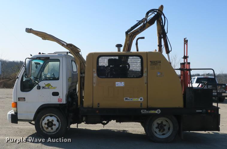 image for item DB8868 2003 GMC W5500 TrucKat flatbed truck