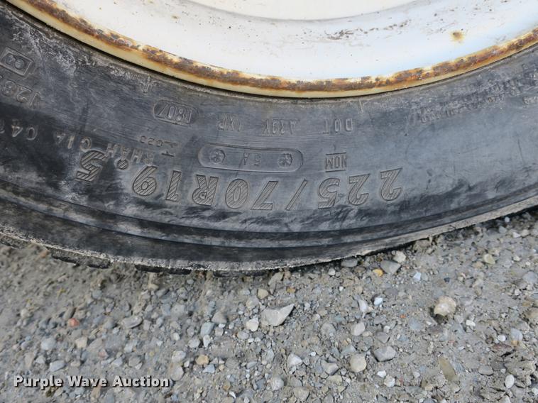 image for item DB8868 2003 GMC W5500 TrucKat flatbed truck