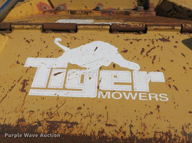 image for item DB8868 2003 GMC W5500 TrucKat flatbed truck