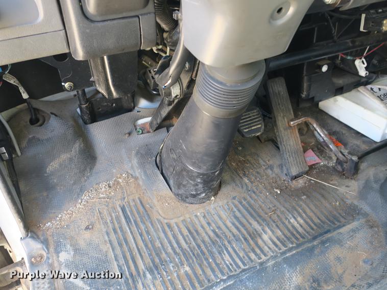 image for item DB8868 2003 GMC W5500 TrucKat flatbed truck