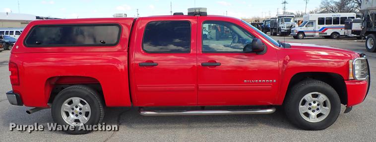 image for item DC1345 2009 Chevrolet Silverado 1500 Crew Cab pickup truck