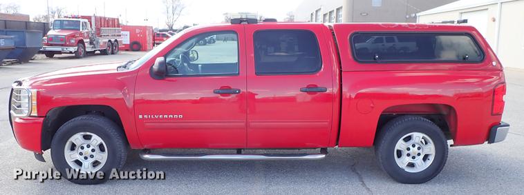 image for item DC1345 2009 Chevrolet Silverado 1500 Crew Cab pickup truck