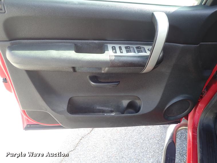 image for item DC1345 2009 Chevrolet Silverado 1500 Crew Cab pickup truck