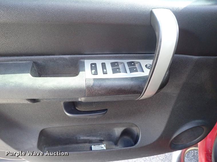 image for item DC1345 2009 Chevrolet Silverado 1500 Crew Cab pickup truck