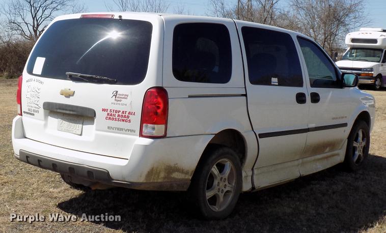image for item DD3687 2007 Chevrolet Uplander handicap accessible van
