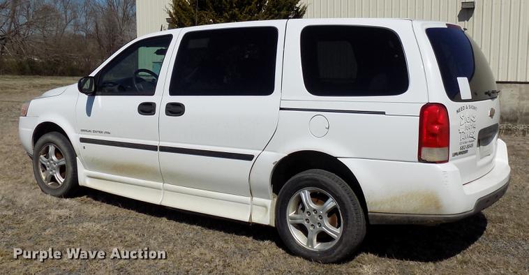 image for item DD3687 2007 Chevrolet Uplander handicap accessible van