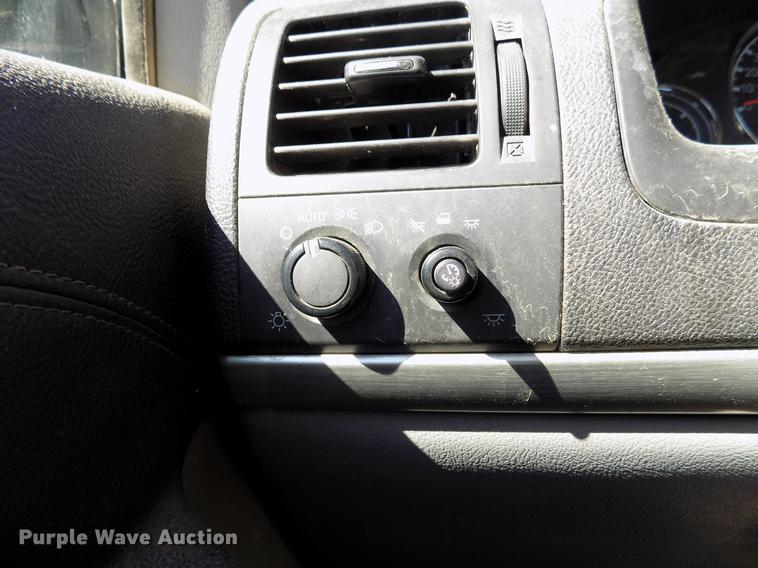 image for item DD3687 2007 Chevrolet Uplander handicap accessible van