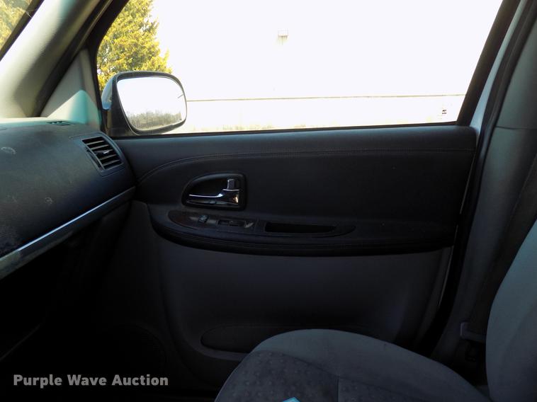 image for item DD3687 2007 Chevrolet Uplander handicap accessible van