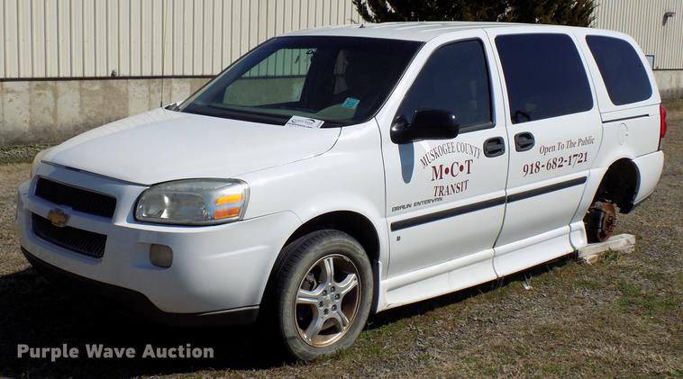 image for item DD3688 2007 Chevrolet Uplander handicap accessible van