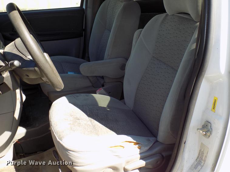 image for item DD3688 2007 Chevrolet Uplander handicap accessible van