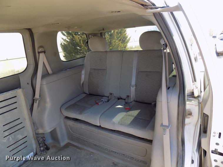 image for item DD3688 2007 Chevrolet Uplander handicap accessible van