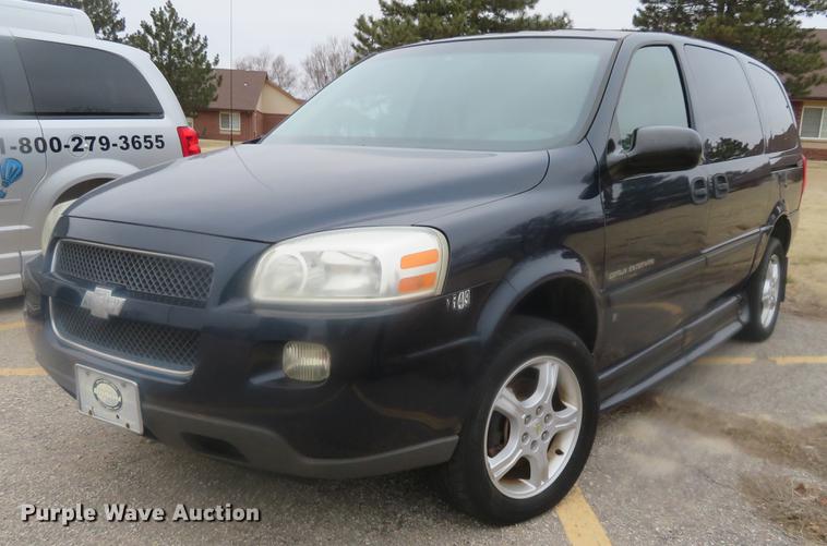 image for item DD6926 2007 Chevrolet Uplander van
