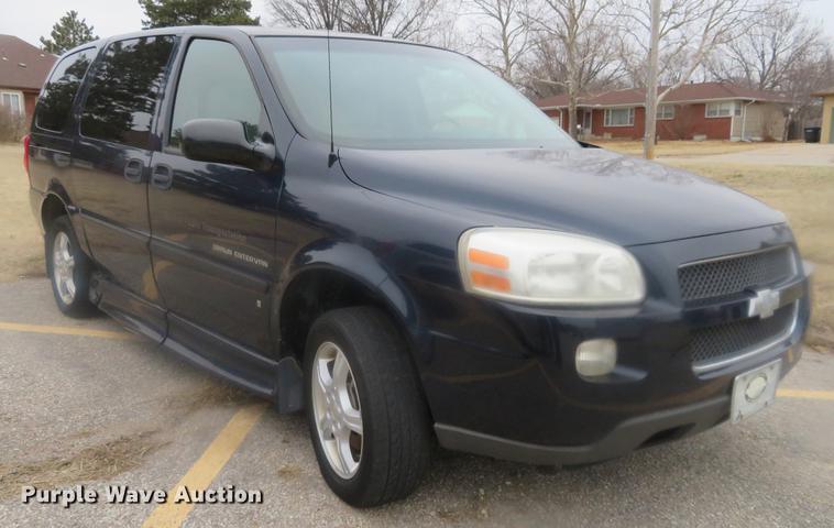 image for item DD6926 2007 Chevrolet Uplander van