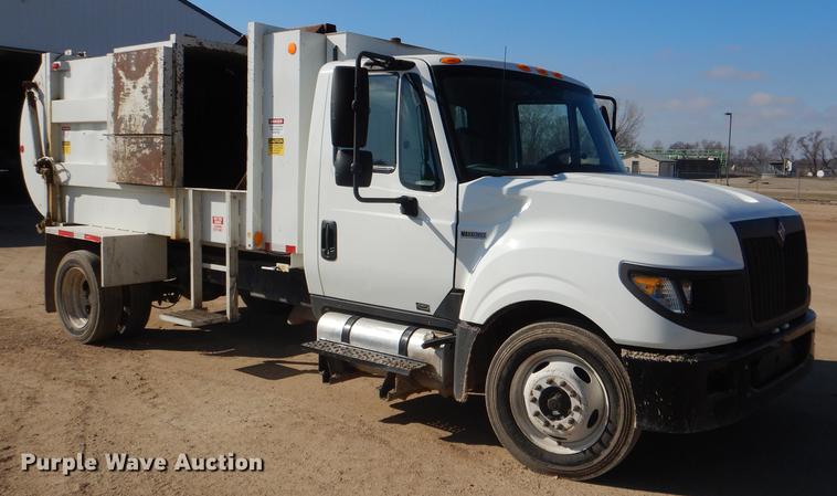 image for item DE0026 2015 International TerraStar SFA refuse truck