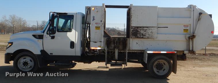image for item DE0026 2015 International TerraStar SFA refuse truck
