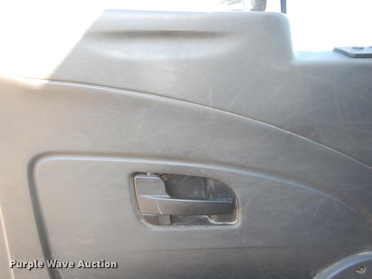 image for item DE0026 2015 International TerraStar SFA refuse truck