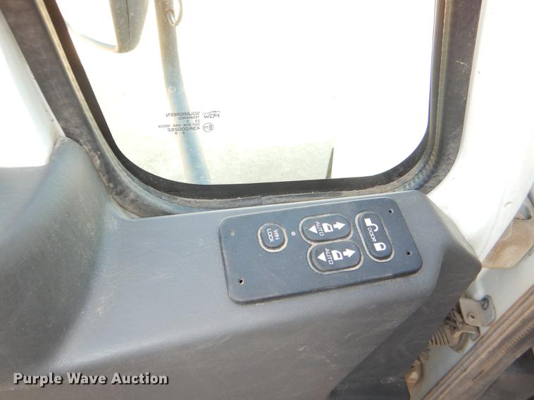 image for item DE0026 2015 International TerraStar SFA refuse truck