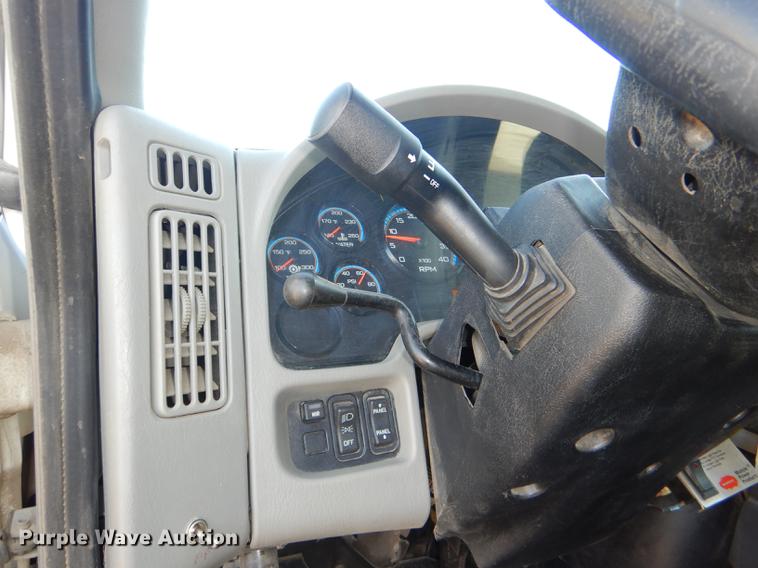 image for item DE0026 2015 International TerraStar SFA refuse truck