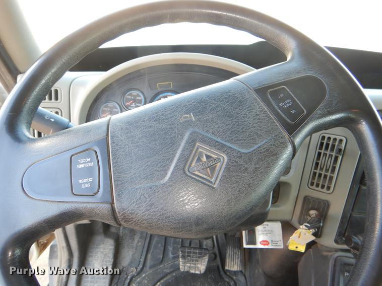 image for item DE0026 2015 International TerraStar SFA refuse truck