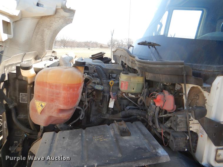 image for item DE0026 2015 International TerraStar SFA refuse truck