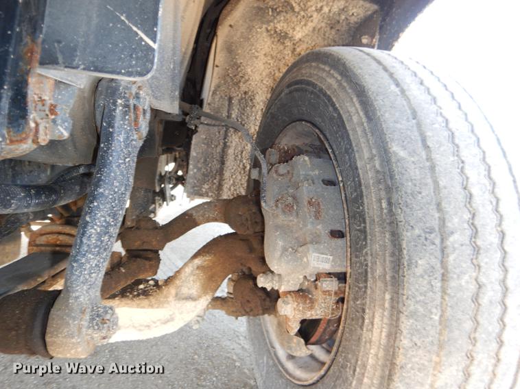 image for item DE0026 2015 International TerraStar SFA refuse truck