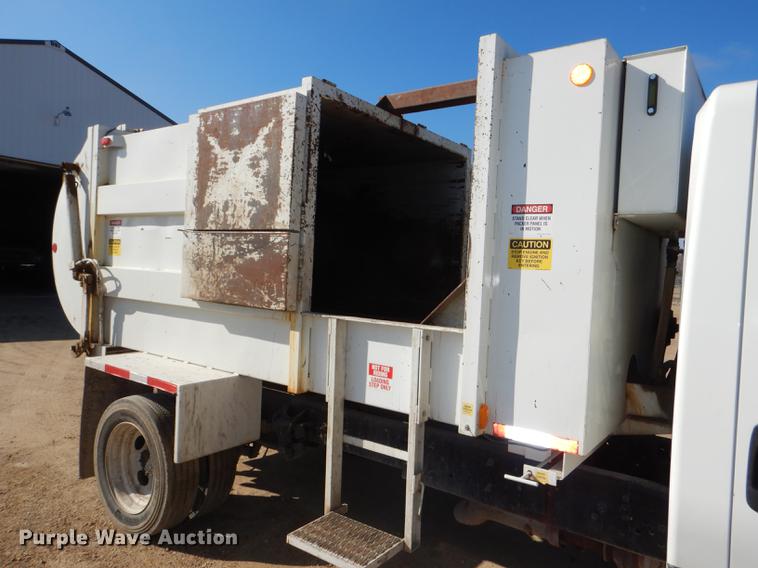 image for item DE0026 2015 International TerraStar SFA refuse truck