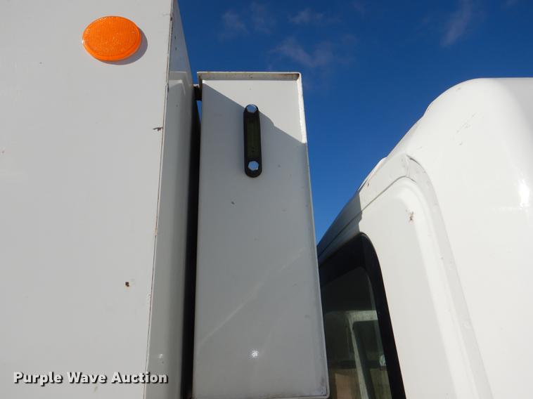 image for item DE0026 2015 International TerraStar SFA refuse truck