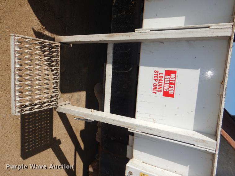 image for item DE0026 2015 International TerraStar SFA refuse truck