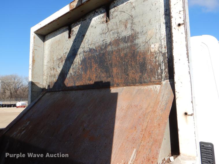 image for item DE0026 2015 International TerraStar SFA refuse truck