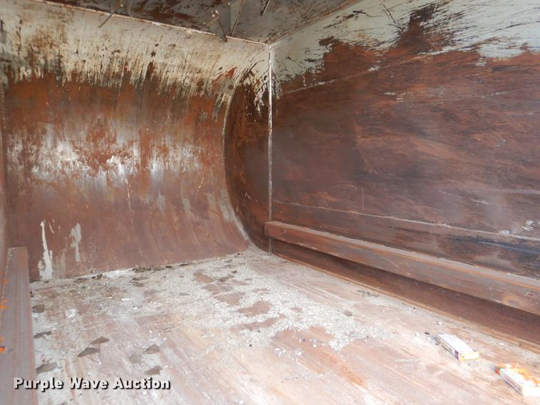 image for item DE0026 2015 International TerraStar SFA refuse truck