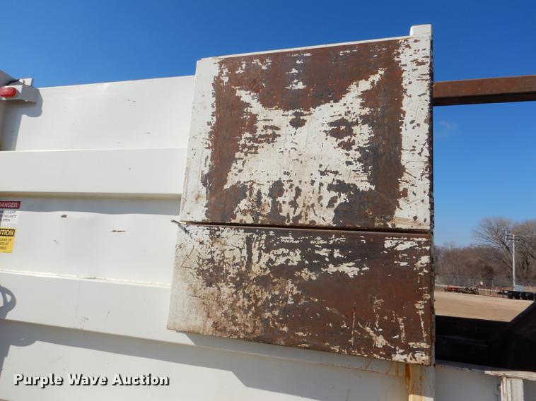 image for item DE0026 2015 International TerraStar SFA refuse truck