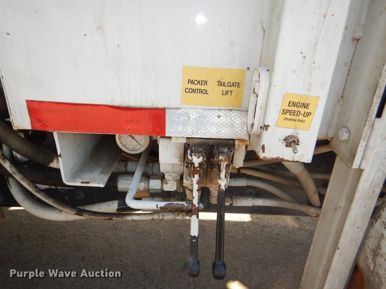 image for item DE0026 2015 International TerraStar SFA refuse truck