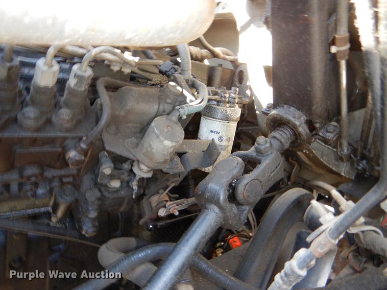 image for item DE0126 1995 Ford F700 box truck