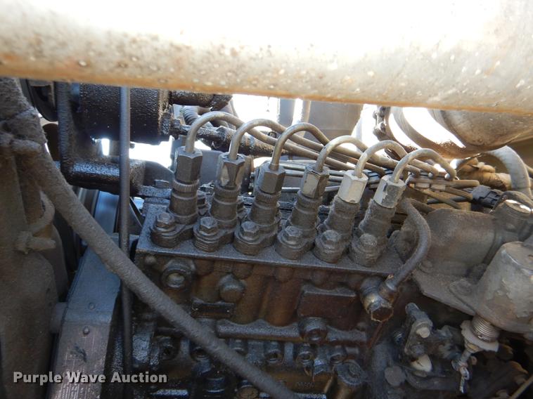 image for item DE0126 1995 Ford F700 box truck