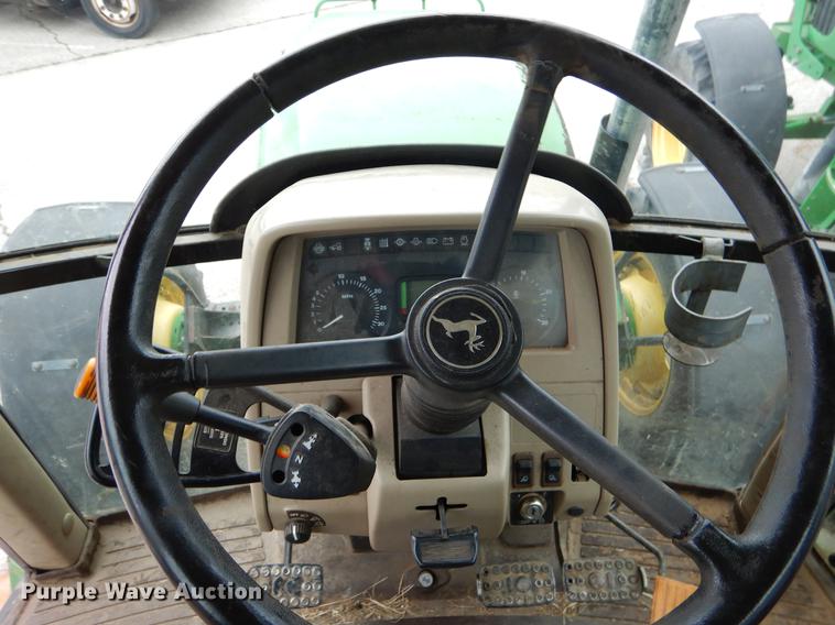 image for item DE3851 2004 John Deere 6215 tractor