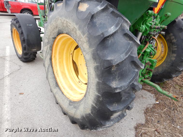 image for item DE3851 2004 John Deere 6215 tractor