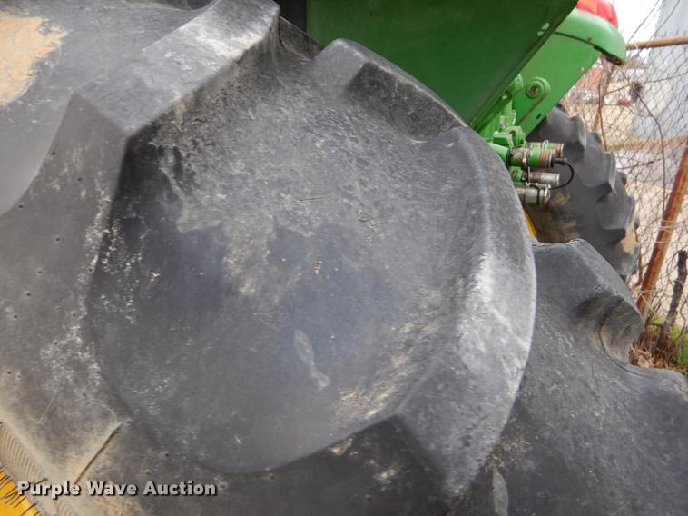 image for item DE3851 2004 John Deere 6215 tractor