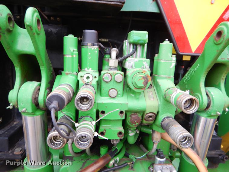 image for item DE3851 2004 John Deere 6215 tractor