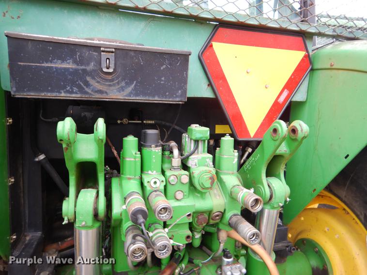 image for item DE3851 2004 John Deere 6215 tractor