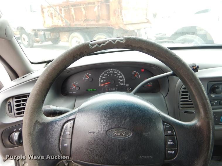 image for item DE3852 2000 Ford F150 SuperCab pickup truck