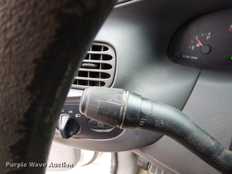 image for item DE3852 2000 Ford F150 SuperCab pickup truck