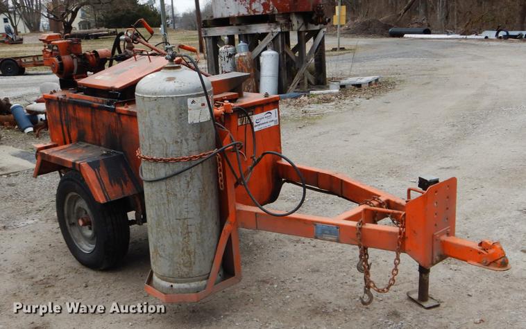 image for item DE6047 Stepp Manufacturing crack sealer