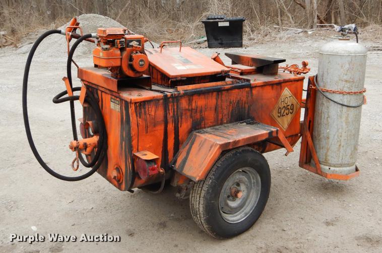 image for item DE6047 Stepp Manufacturing crack sealer