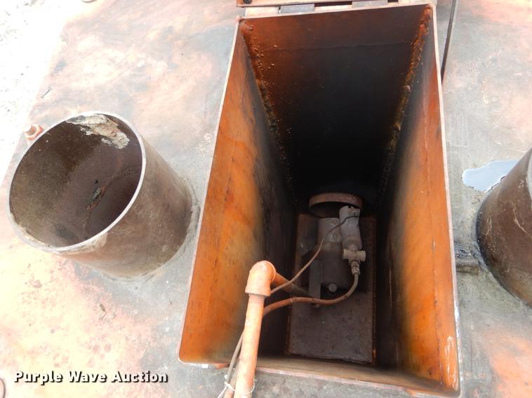 image for item DE6047 Stepp Manufacturing crack sealer